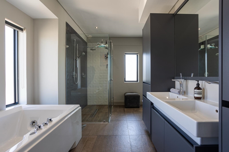 4 Bedroom Property for Sale in Paarl Western Cape